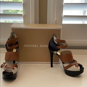 MICHAEL KORS platform heals